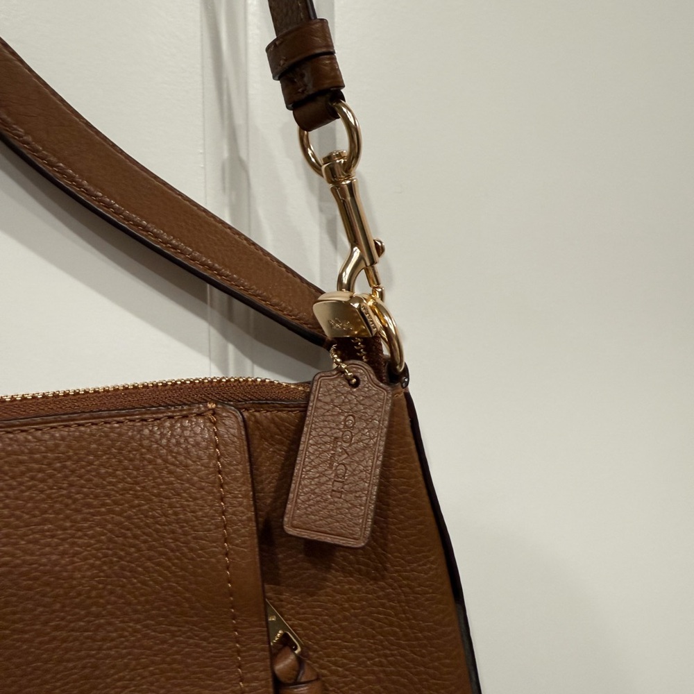 Coach Brown Shoulder Bag with Gold Hardware - Picture 3 of 5